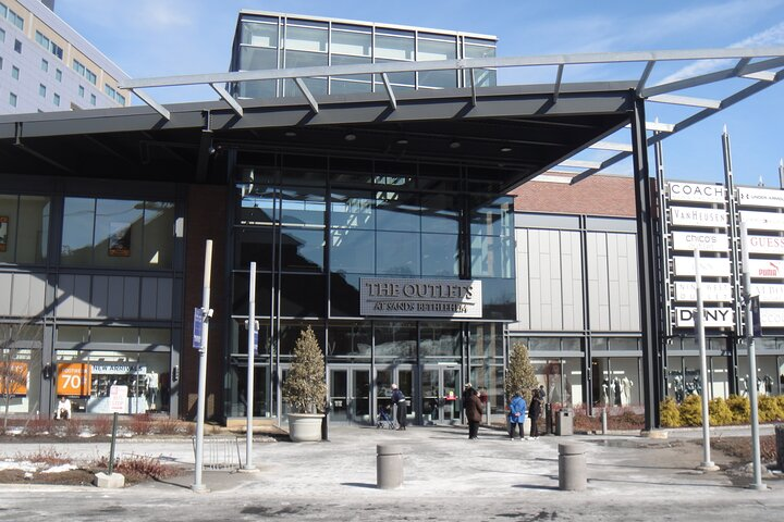 Private Shopping Tour from Philadelphia to Outlets at Wind Creek - Photo 1 of 7